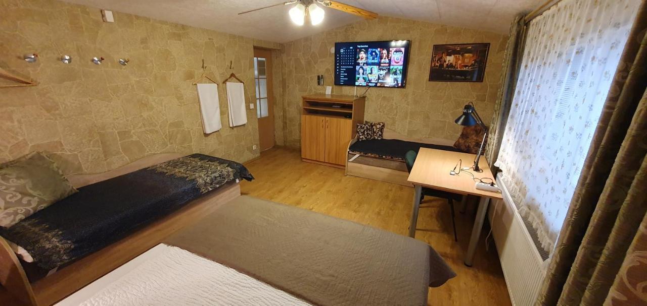 Aparthotel 4 ,, Cosy House Billiard " - Sauna & Parking Kaunas Ngoại thất bức ảnh
