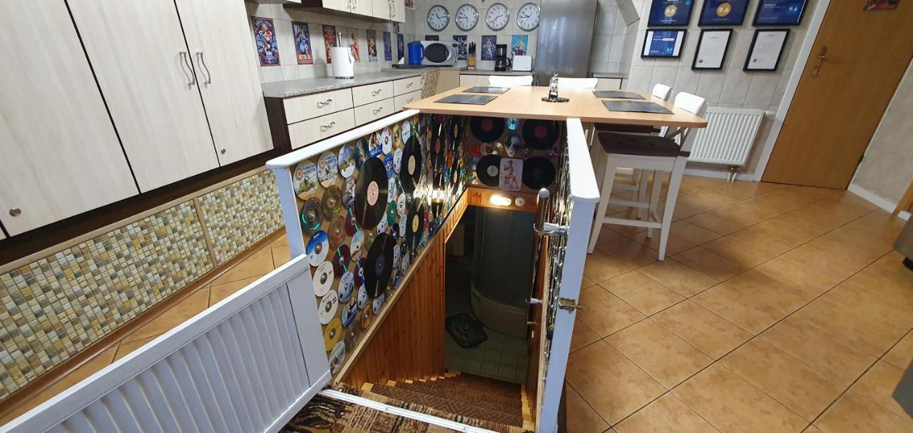 Aparthotel 4 ,, Cosy House Billiard " - Sauna & Parking Kaunas Ngoại thất bức ảnh